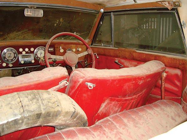 1949 Delahaye 135m Interior