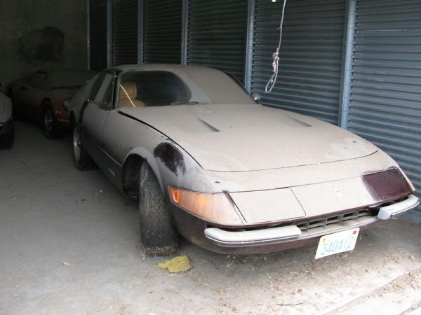 1972 Ferrari 365 Gtb4 Daytona Front Corner