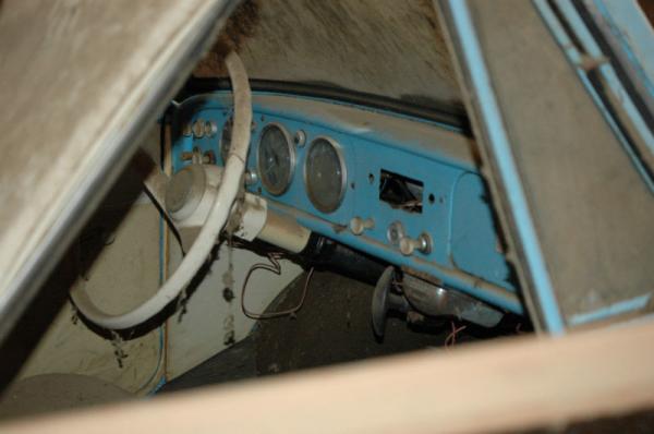 1960 Amphicar Barn Find Interior