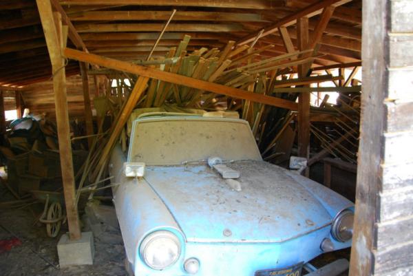 1960 Amphicar Barn Find Front Corner