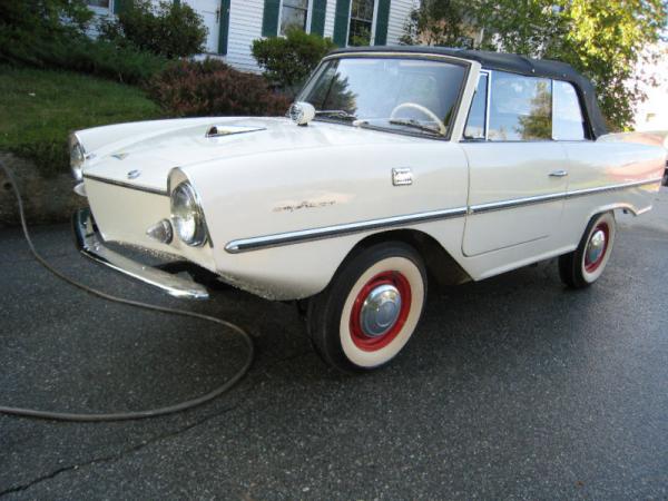 1967 Amphicar 770 Front Corner