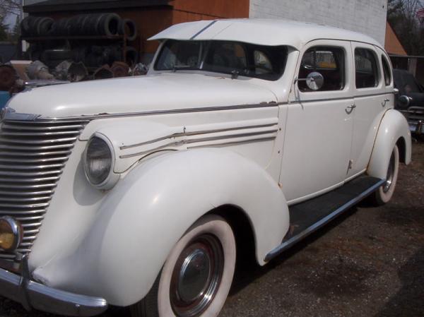 1939 Hupmobile Senior Six Corner Cleaned