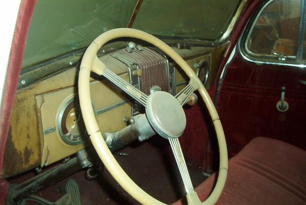 1939 Hupmobile Senior Six Interior