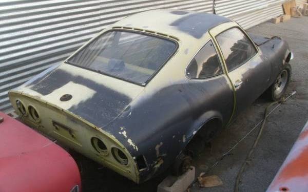 Opel-GT-parts-car