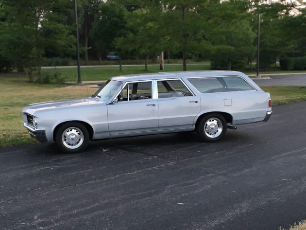 113016-barn-finds-1964-pontiac-tempest-wagon-2