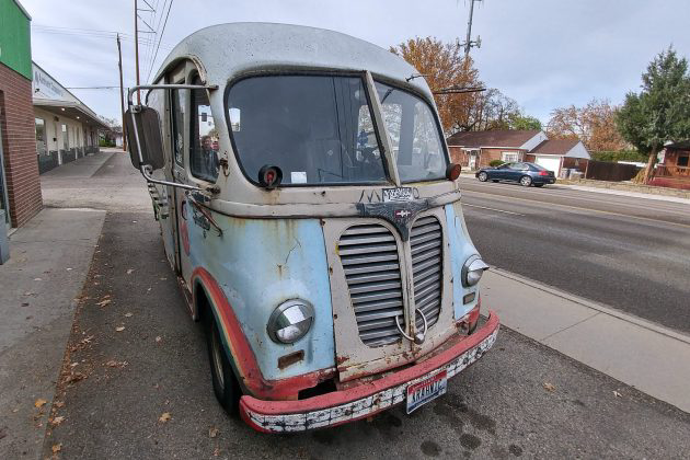 1952-international-van