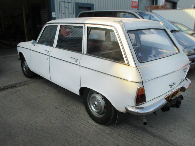 103016-barn-finds-1968-peugeot-204-estate-1