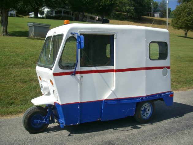 091416-barn-finds-1966-cushman-mailster-3