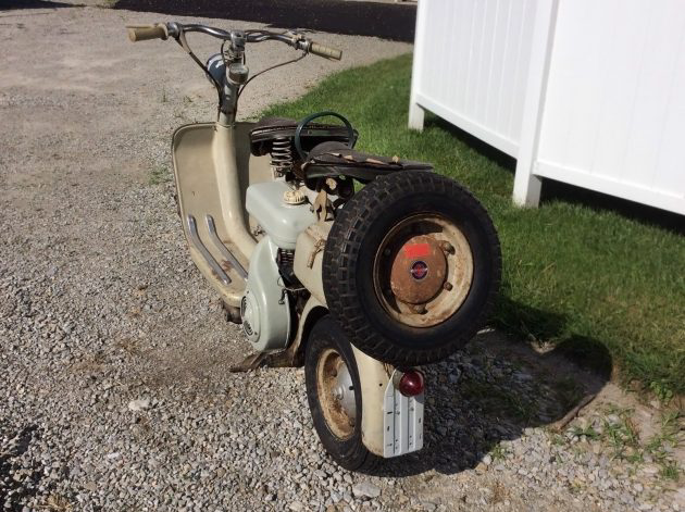 082816 Barn Finds - 1956 Lambretta 150 D - 3