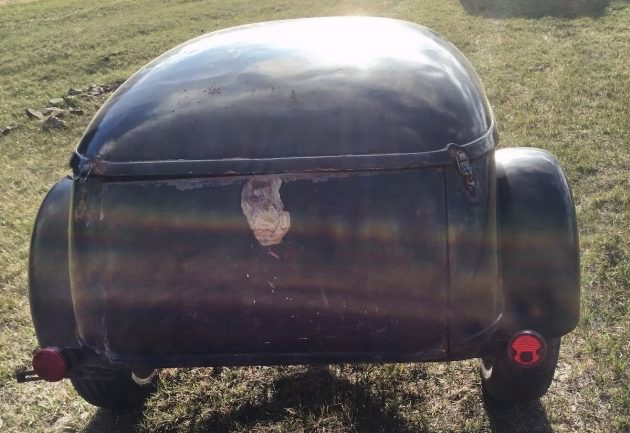 060116 Barn Finds - 1937 Mullins Red Cap Trailer - 3