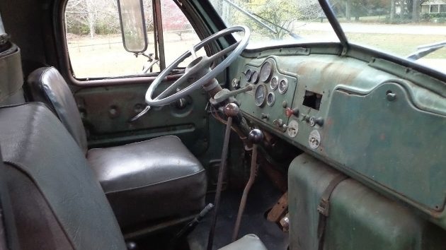 061216 Barn Finds - 1959 Mack B67T - 4