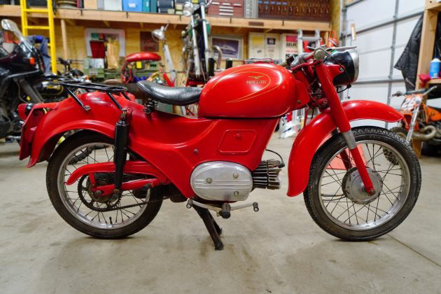 061216 Barn Finds - 1960 Moto Guzzi Zigolo - 1