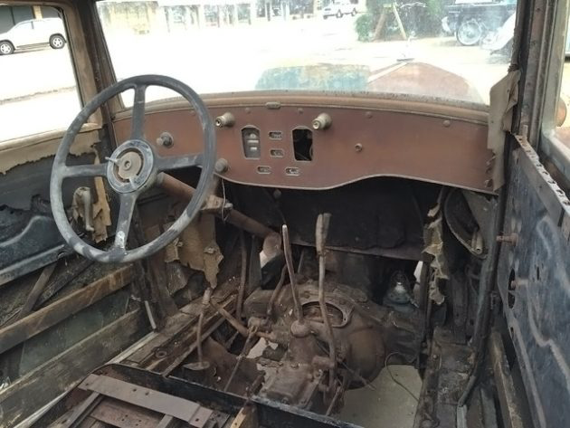 052216 Barn Finds - 1931 pierce arrow 43 sedan - 4