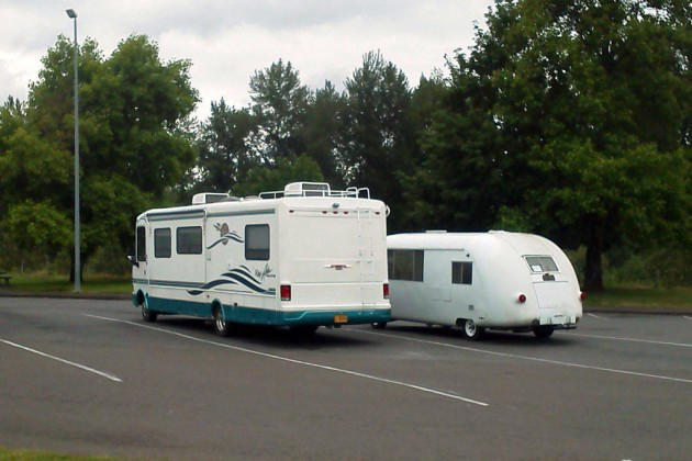 UltraVan Vs Winnebago