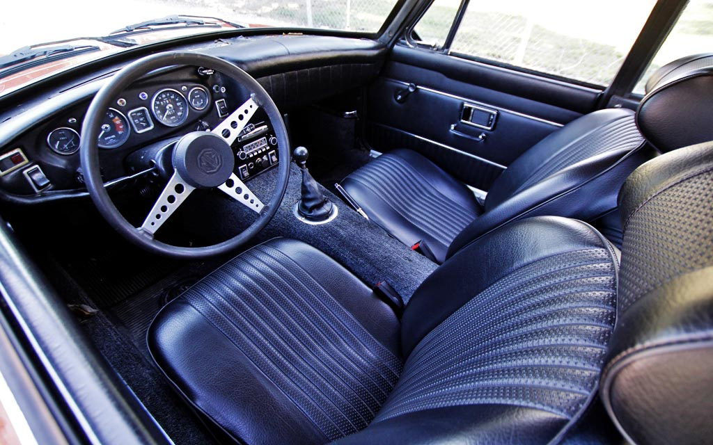 MGB GT interior