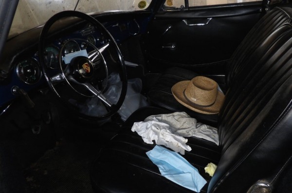 1962 Porsche 356S Interior