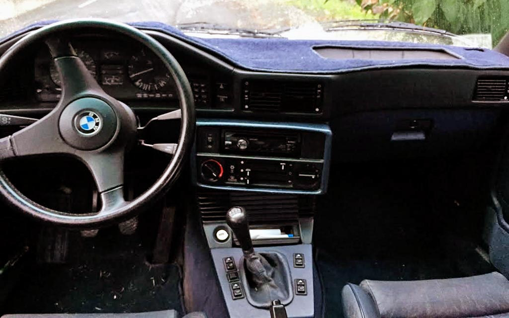 1987 BMW 535is Dash