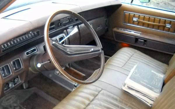 Lincoln Continental Interior