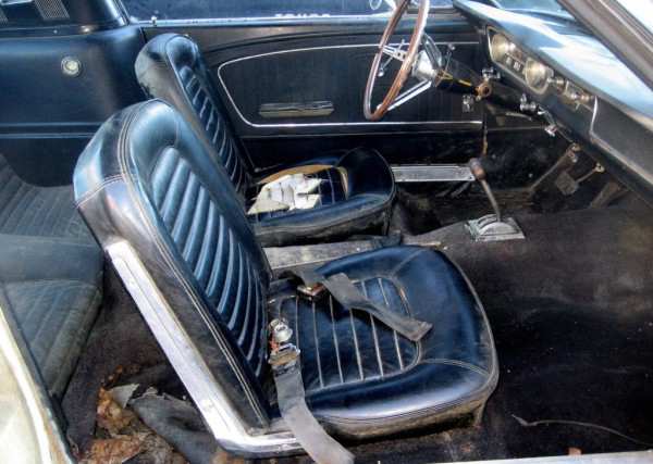 mustang-interior