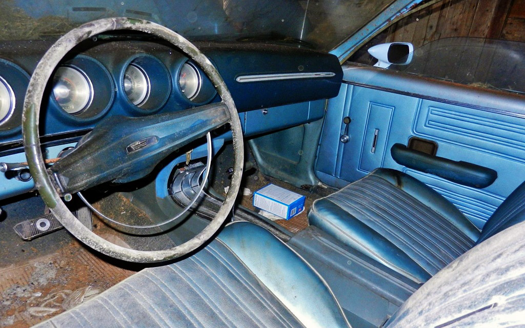 Torino Cobra Interior