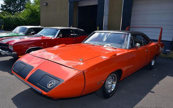 1970-Hemi-Superbird