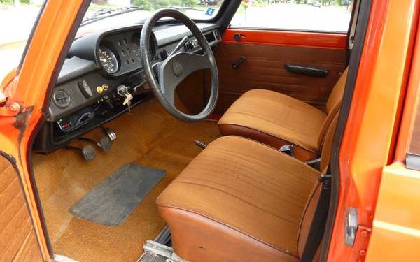 1977-wartburg-353w-interior