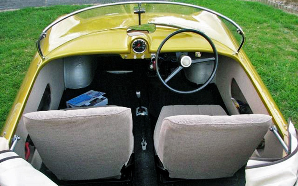 Goggomobil Dart interior