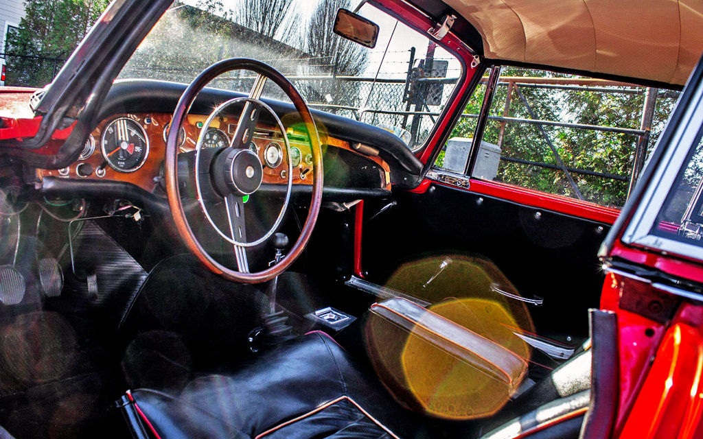 1965 Sunbeam Tiger interior