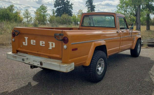 1972 Jeep SJ4000 Gladiator