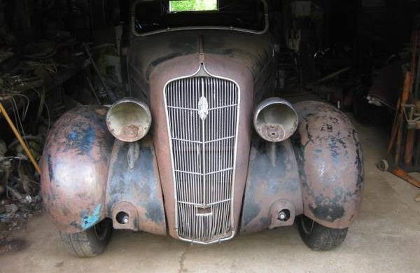 1935 Plymouth